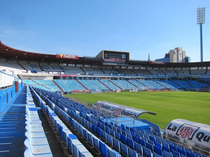 Archivo - Estadio de La Romareda, campo de fútbol