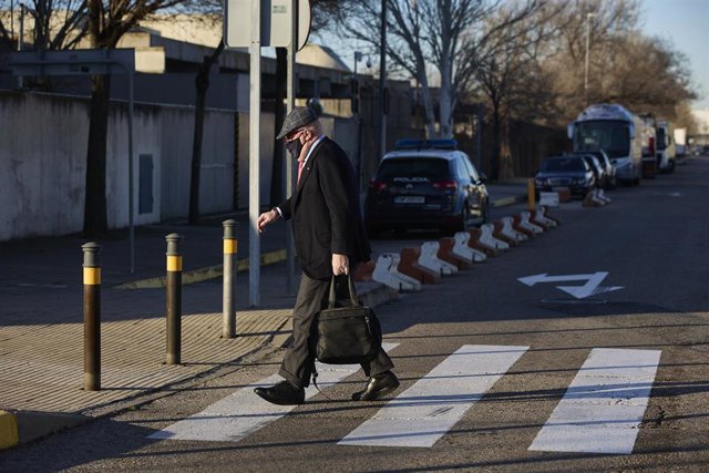 El comisario jubilado José Manuel Villarejo a su llegada a una nueva sesión del juicio por ‘Tándem’, en la Audiencia Nacional 