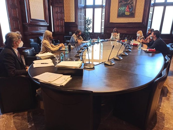 Mesa del Parlament del 22 de febrero.