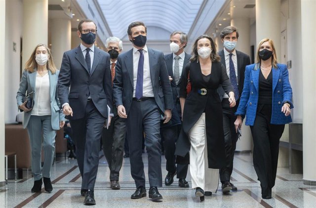 (I-D) La vicesecretaria de Política Social del Partido Popular, Ana Pastor; el portavoz del Grupo Parlamentario Popular en el Senado, Javier Maroto; el secretario cuarto de la Mesa del Congreso de los Diputados, Adolfo Suárez Illana; el líder del PP, Pabl