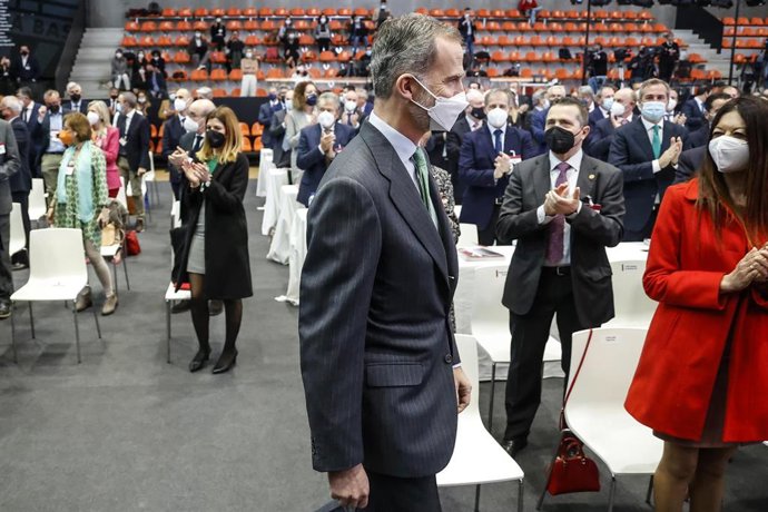 El Rey Felipe VI, a su llegada a la clausura de la Asamblea General de la Asociación Valenciana de Empresarios 2022