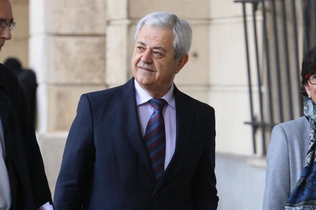 Archivo - El exconsejero Francisco Vallejo 