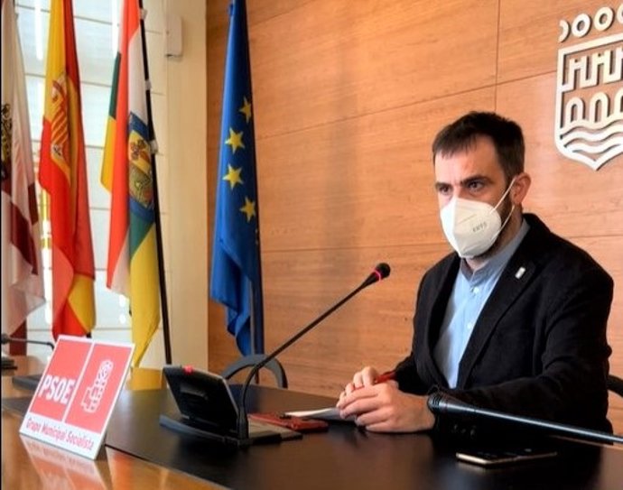 Iván Reinares, portavoz del Grupo Municipal del PSOE de Logroño
