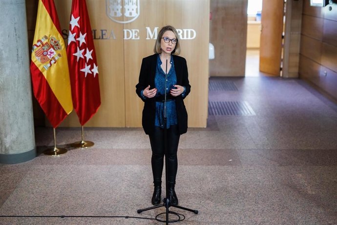 La portavoz de Unidas Podemos, Carolina Alonso, comparece en la Asamblea de Madrid, a 17 de febrero de 2022
