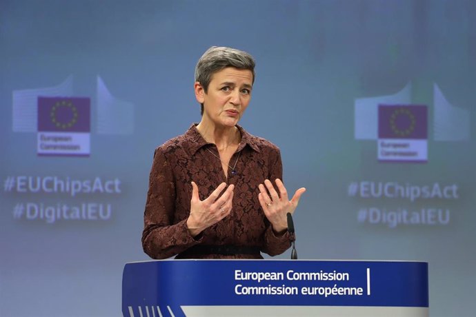 La vicepresidenta de la Comisión Europea y comisaria de Competencia,  Margrethe Vestager, durante la presentación de la Ley Europea de Chips 