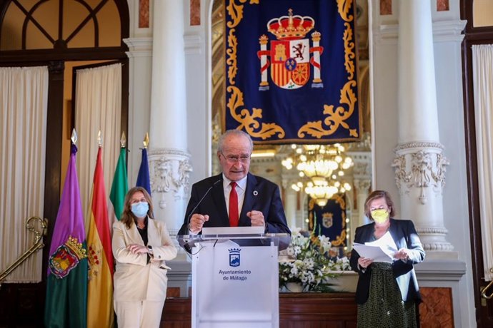 Francisco De La Torre; Rosa Sánchez, Y Yolanda De Aguilar En Rueda De Prensa