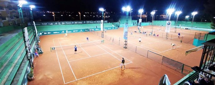 Instalaciones del Real Club de Tenis de Huelva.