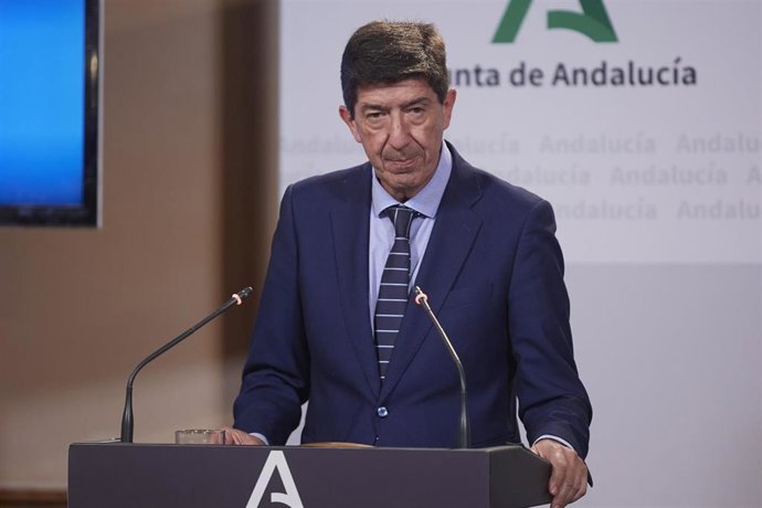 El vicepresidente de la Junta y consejero de Turismo, Juan Marín, durante la rueda de prensa tras el Consejo de Gobierno en Palacio de San Telmo, a 22 de febrero de 2022 en Sevilla (Andalucía, España)
