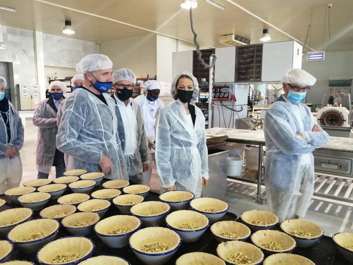 Visita de la Junta a Casa Isla