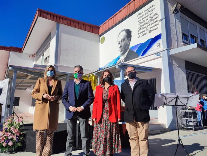 Inauguración de la programación en el colegio Antonio Machado.