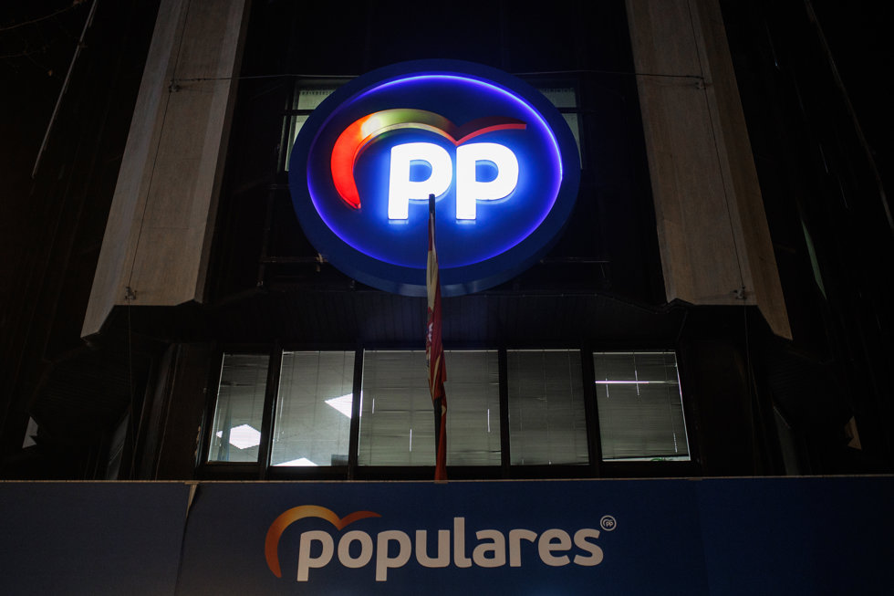Fachada de la sede del PP a 21 de febrero 