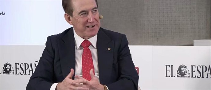 El presidente de Mapfre, Antonio Huertas, durante su participación en la segunda edición del Observatorio de Finanzas de El Español e Invertia