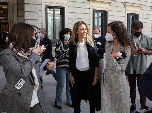 La diputada del PP por Barcelona Cayetana Álvarez de Toledo, en el patio del Congreso