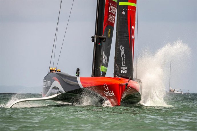 Archivo - Emirates Team New Zealand wins their match against INEOS Team UK. Race eight of the regatta during the Prada America's Cup World Series Auckland Race Day Two, on december 1 2020, Auckland, New Zealand. Photo: Chris Cameron / DPPI