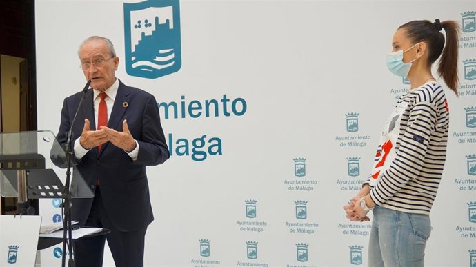 Francisco de la Torre y Elisa Pérez de Siles en rueda de prensa