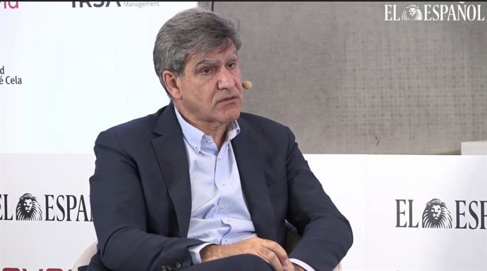 El consejero delegado de Banco Santander, José Antonio Álvarez, en el II Observatorio de las finanzas organizado por El Español e Invertia.