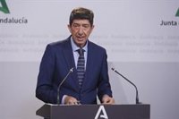 Marín cree que crisis del PP "no va a afectar absolutamente nada" al gobierno andaluz, que espera renovar en elecciones