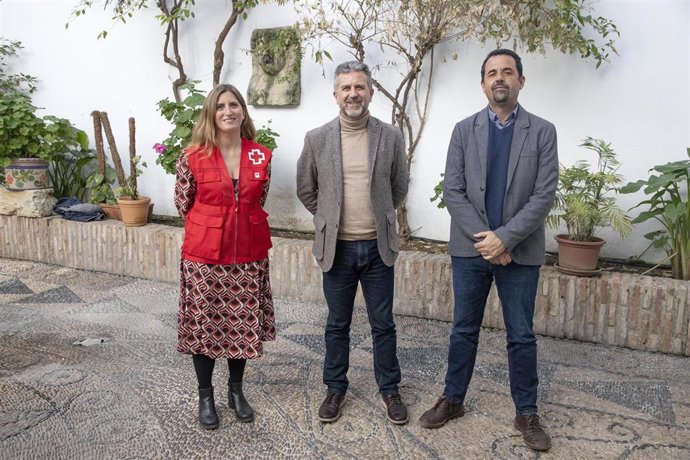 El presidente del Instituto Provincial de Bienestar Social de la Diputación de Córdoba, Francisco Ángel Sánchez (centro).