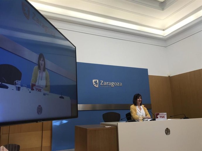 La portavoz del grupo municipal del PSOE en el Ayuntamiento de Zaragoza, Lola Ranera
