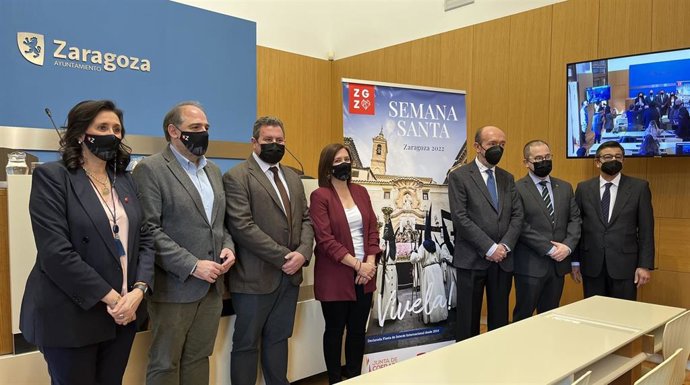 Presentación del cartel de Semana Santa 2022, en el Ayuntamiento de Zaragoza.