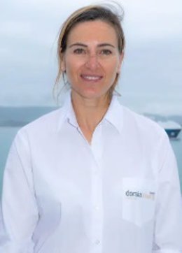 Natalia Vía-Dufresne presenta el 3 de marzo el equipo femenino Dorsia Sailing Team del Club Náutico de Alicante.