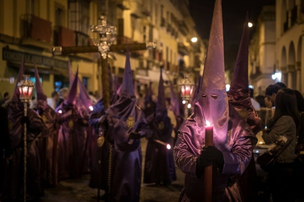 Una cofradía en la calle