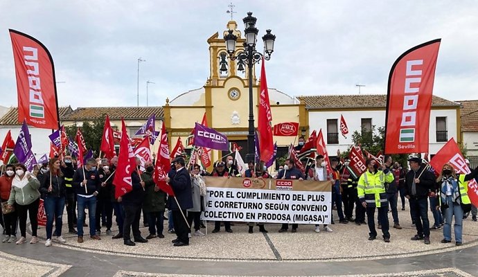 Marcha a pie para exigir un plus de "correturno digno" para la plantilla de Prodosa.
