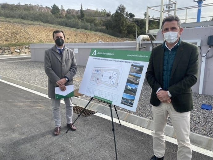El director general de Infraestructuras del Agua de la Junta de Andalucía, Álvaro Real, ha visitado este miércoles la nueva EDAR de Nerva (Huelva) que ha iniciado su fase de prueba.