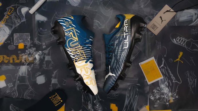 Puma reedita las icónicas botas Ultra 1.3 y Future 1.2 con materiales reciclados.