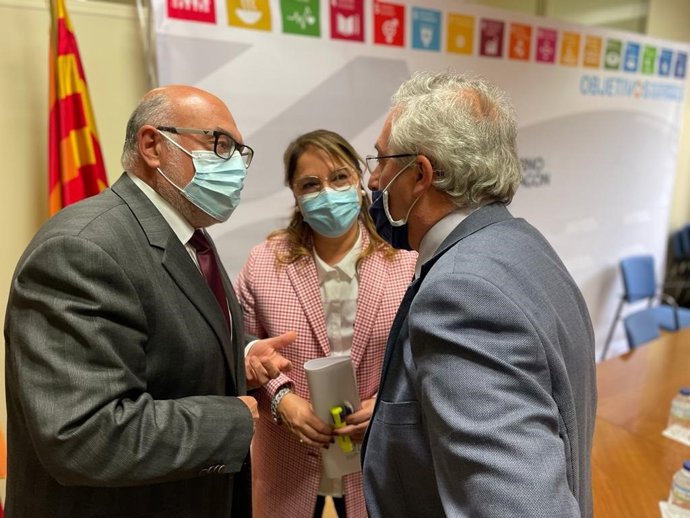 El presidente de SEIASA, Francisco Rodríguez Mulero, y la delegada del Gobierno, Rosa Serrano, se reúnen con las comunidades de regantes preseleccionadas para modernizar sus regadíos con cargo a la Fase II del Plan de Recuperación.