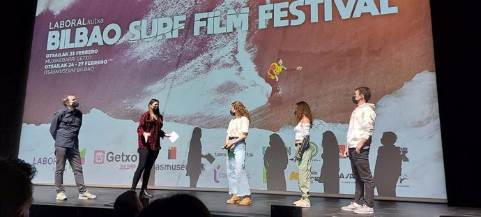 Inauguración del Laboral Kutxa Bilbao Surf Film Festival en Getxo