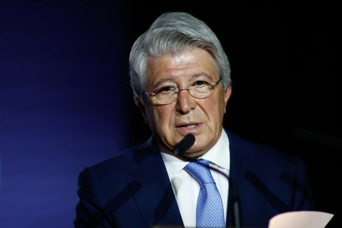 Archivo - El presidente del Atlético de Madrid, Enrique Cerezo, durante su intervención en la presentación de los dos nuevos jugadores del Atlético de Madrid, Kieran Trippier y Mario Hermoso, en el Wanda Metropolitano.