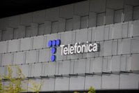 Telefónica vuelve al dividendo en efectivo y repartirá 0,30 euros en dos pagos