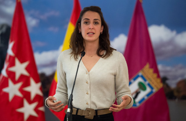 La portavoz de Más Madrid en el Ayuntamiento, Rita Maestre, ofrece una rueda de prensa en el Ayuntamiento de Madrid, a 22 de febrero de 2022, en Madrid (España).