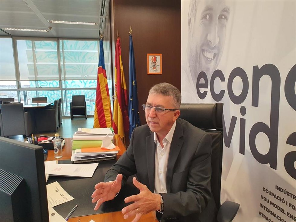 Archivo - El conseller de Economía Sostenible, Sectores Productivos, Comercio y Trabajo, Rafael Climent