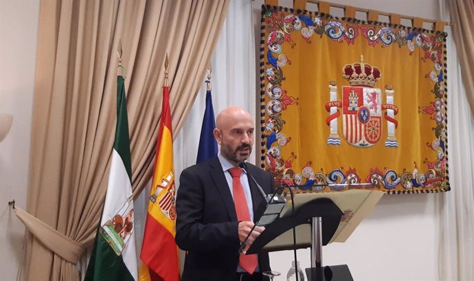 El subdelegado del Gobierno en Málaga, Javier Salas, en rueda de prensa