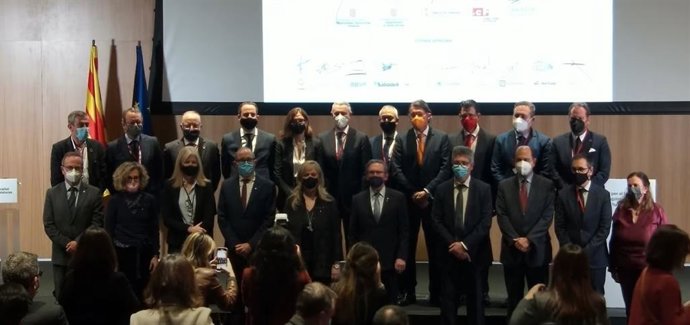 Govern y entidades financieras promueven la rehabilitación residencial a través de fondos europeos