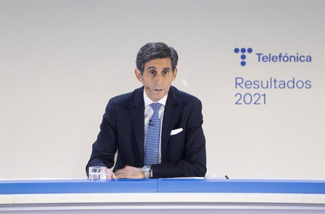 El presidente ejecutivo de Telefónica, José María Álvarez-Pallete, interviene en una rueda de prensa para analizar los resultados de 2021, en Distrito Telefónica, a 24 de febrero de 2022, en Madrid (España). 