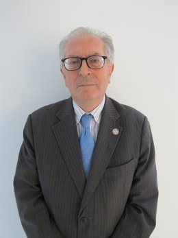 El director de Málaga Tech Park(PTA) y presidente de la Asociación de Parques Científicos y Tecnológicos de España (APTE), Felipe Romera, recibe la VIII Medalla de Oro de Ametic.