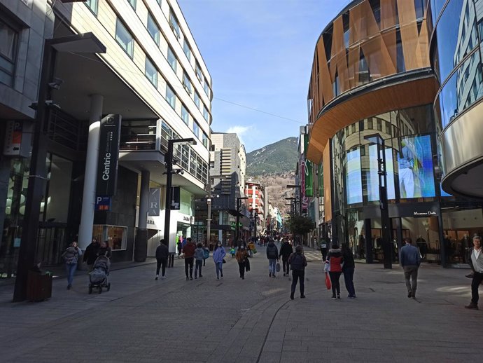 L'avinguda Meritxell d'Andorra la Vella (Andorra)