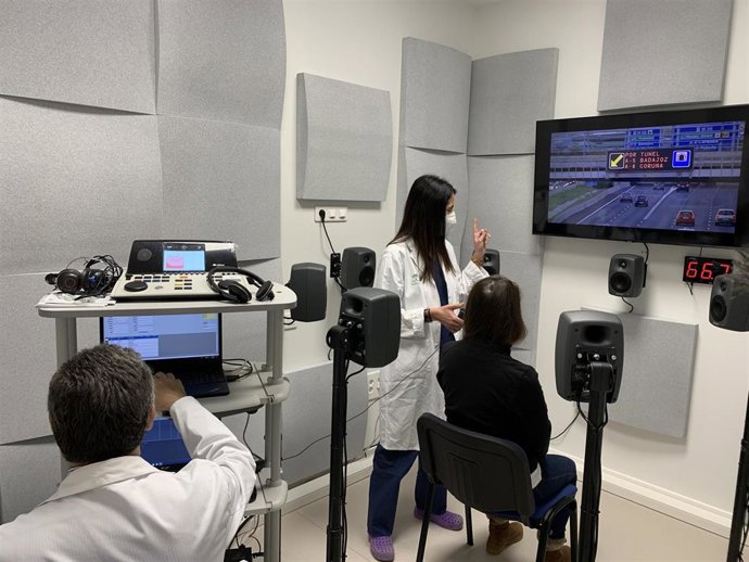 Archivo - Sevilla.-Hospital Macarena valora la nueva Unidad de Audiología al "afianzarlo" entre los más avanzados del país