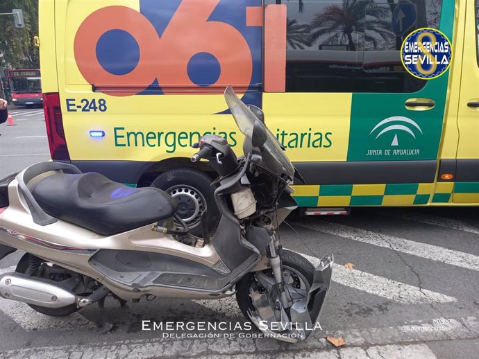 Moto accidentada en Ramón y Cajal