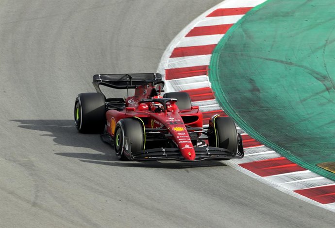 24 February 2022, Spain, Barcelona: Monegasque F1 driver Charles Leclerc of team Ferrari drives on day two of the Formula One pre-season testing at the Circuit de Barcelona-Catalunya. Photo: Bradley Collyer/PA Wire/dpa
