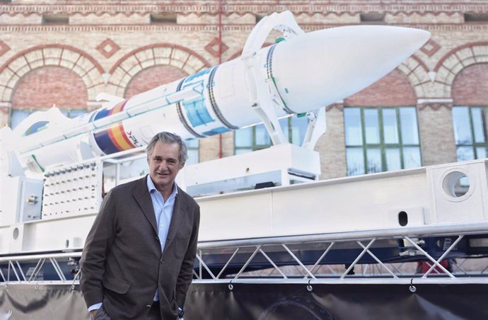 Archivo - El presidente de Acciona, José Manuel Entrecanales, en la presentación del MIURA 1, primer cohete espacial español