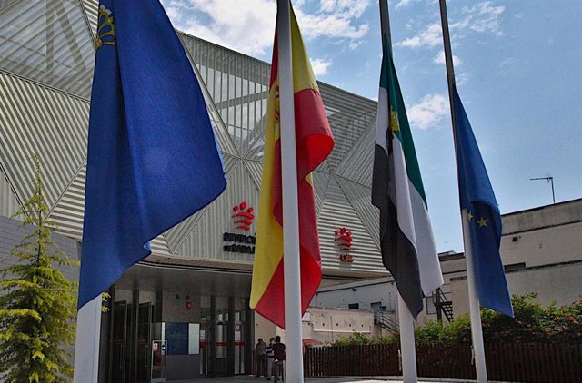 Archivo - Fachada del OAR de la Diputación de Badajoz