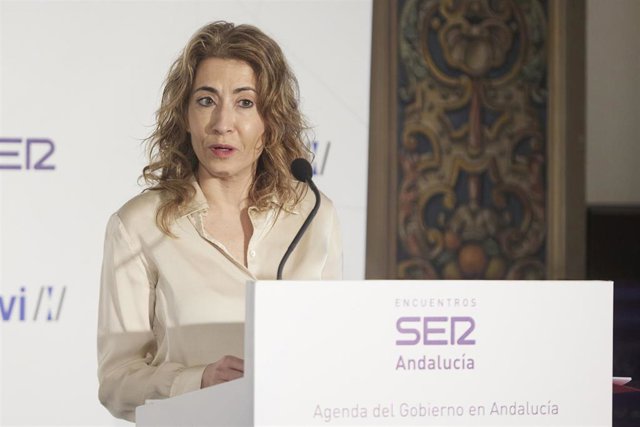 La Ministra de Transportes, Movilidad y Agenda Urbana, Raquel Sánchez, durante el ciclo “Agenda del Gobierno en Andalucía” de la Cadena SER en el Hotel Alfonso XIII, a 25 de febrero de 2022 en Sevilla (Andalucía, España)