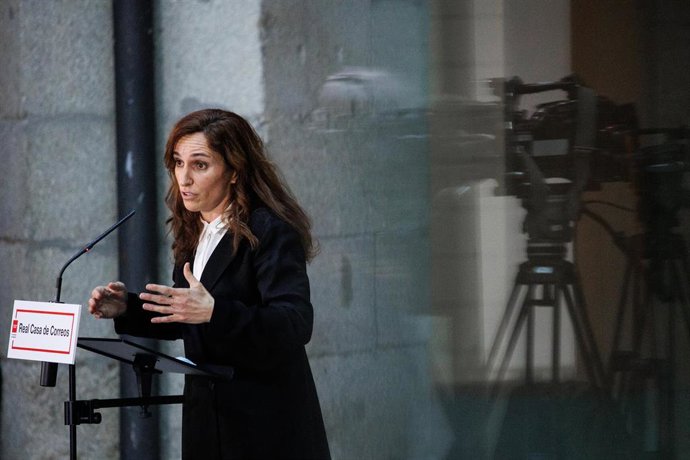Archivo - La portavoz del Grupo Parlamentario de Más Madrid, Mónica García, comparece tras una reunión en la Real Casa de Correos, sede de la Presidencia de la Comunidad de Madrid, a 25 de enero de 2022, en Madrid (España). Esta reunión se enmarca en la