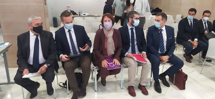 Portavoces parlamentarios en la Asamblea Regional de Murcia participan en una reunión con la delegación del Parlamento Europeo desplazada a la Región de Murcia para analizar la situación del Mar Menor