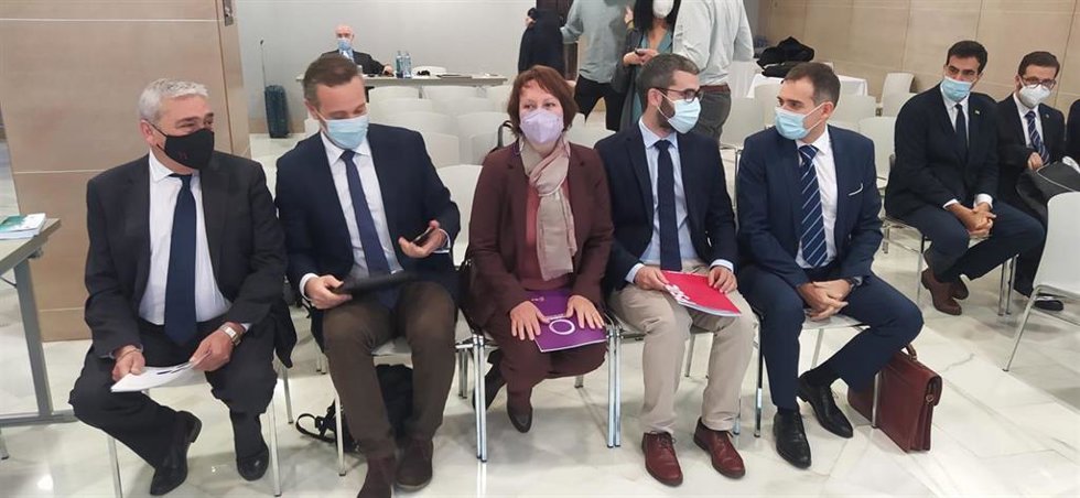 Portavoces parlamentarios en la Asamblea Regional de Murcia participan en una reunión con la delegación del Parlamento Europeo desplazada a la Región de Murcia para analizar la situación del Mar Menor
