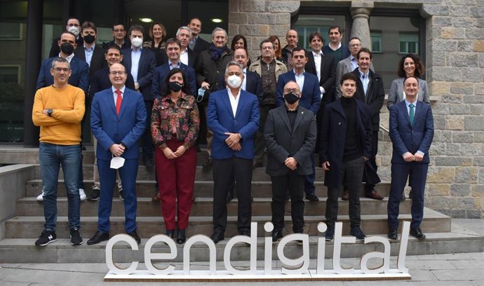 El presidente de la Confederación Empresarial Navarra (CEN), Juan Miguel Sucunza, presenta el Informe Necesidades de las empresas navarras y proyectos tractores'.